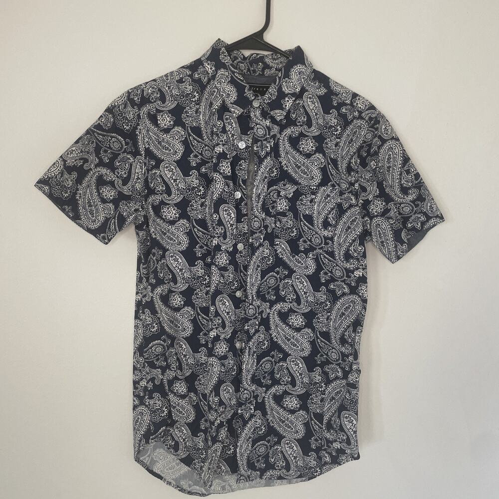 Men’s Shirt 21 Men Size XS Button Up. Pre-owned🔥